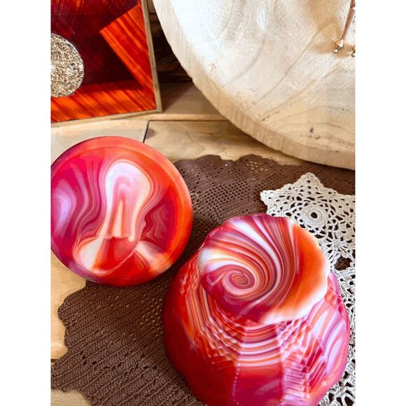 Vintage Imperial Glass Red Satin Slag Dish w/Lid and Tag Candy Dish - Picture 5 of 6